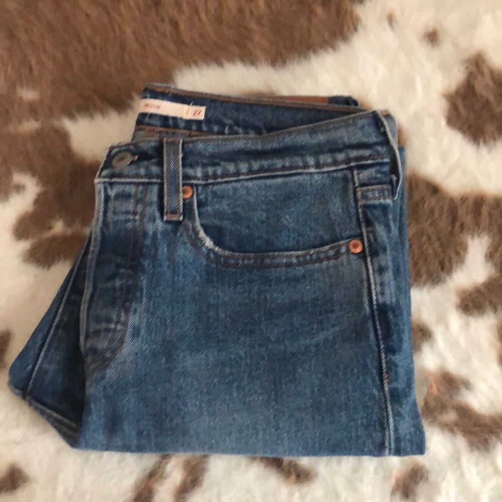 Levi's Wedgie Icon Jeans in These Dreams - Picture 7 of 9